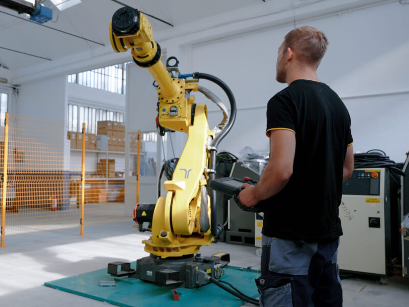 Robot industriale ricondizionato di prima scelta Taurus Automation