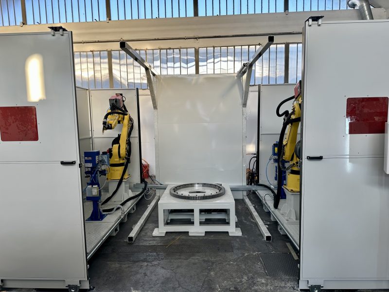 Tavola rotante progettata per l’isola robotizzata TIG, utile per il posizionamento preciso dei pezzi da saldare